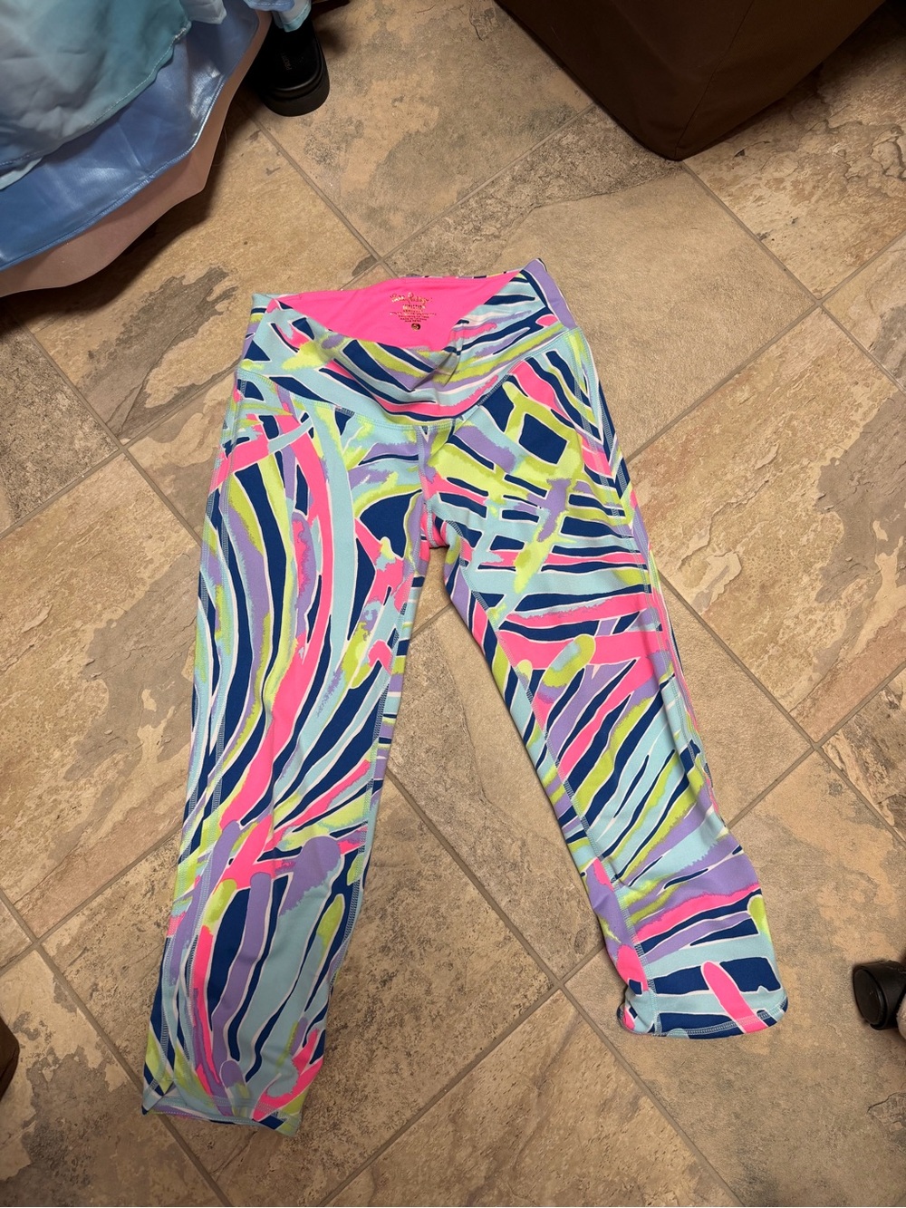 Lilly Pulitzer Luxletic Weekender Crop Leggings in the "Indigo Sea Dreamin"